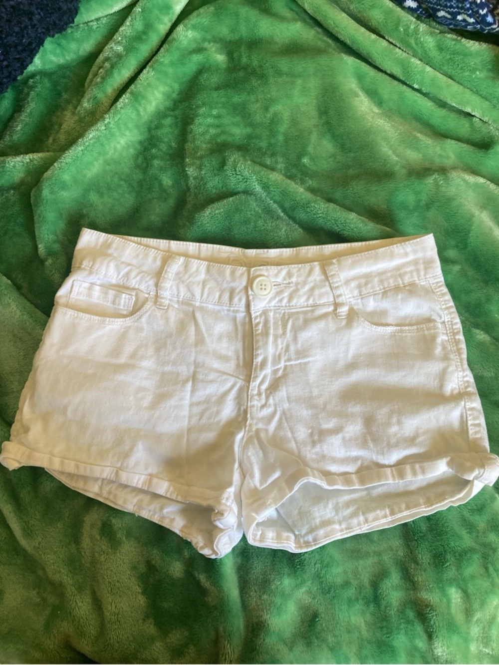 dELiA*s White Shorts
